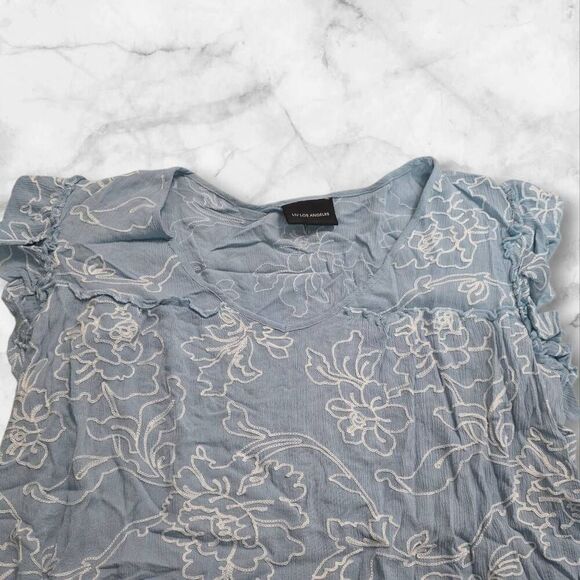 Liv Los Angeles Blue Embroidered Short Sleeve Shirt Size Medium - Picture 3 of 5